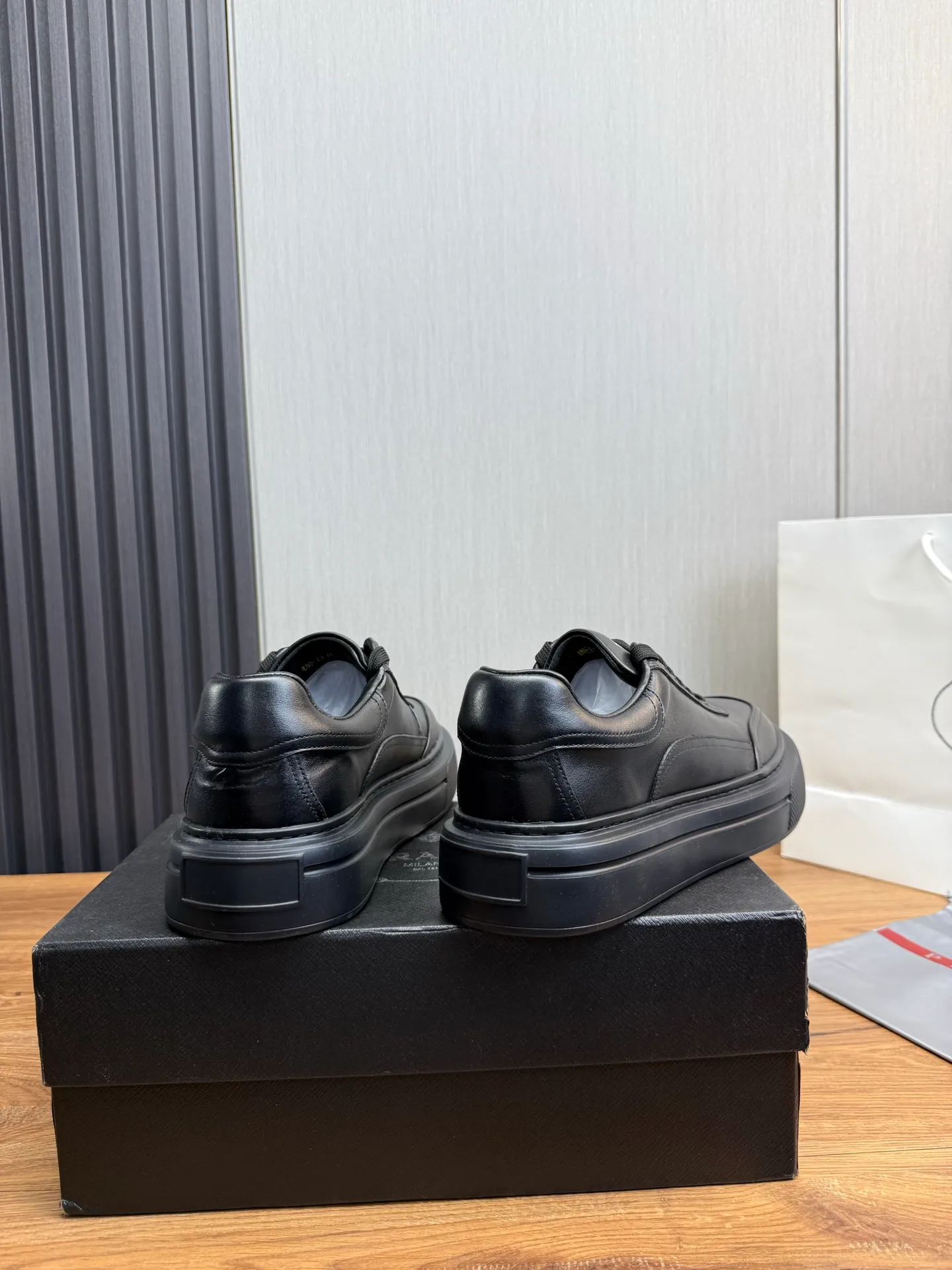 Men's shoes 💰500💰 PRADA【Prada】Men's new casual shoes ⬆️Imported cowhide + genuine leather lining. Anti-slip outsole, 38-44 (customized for 45)